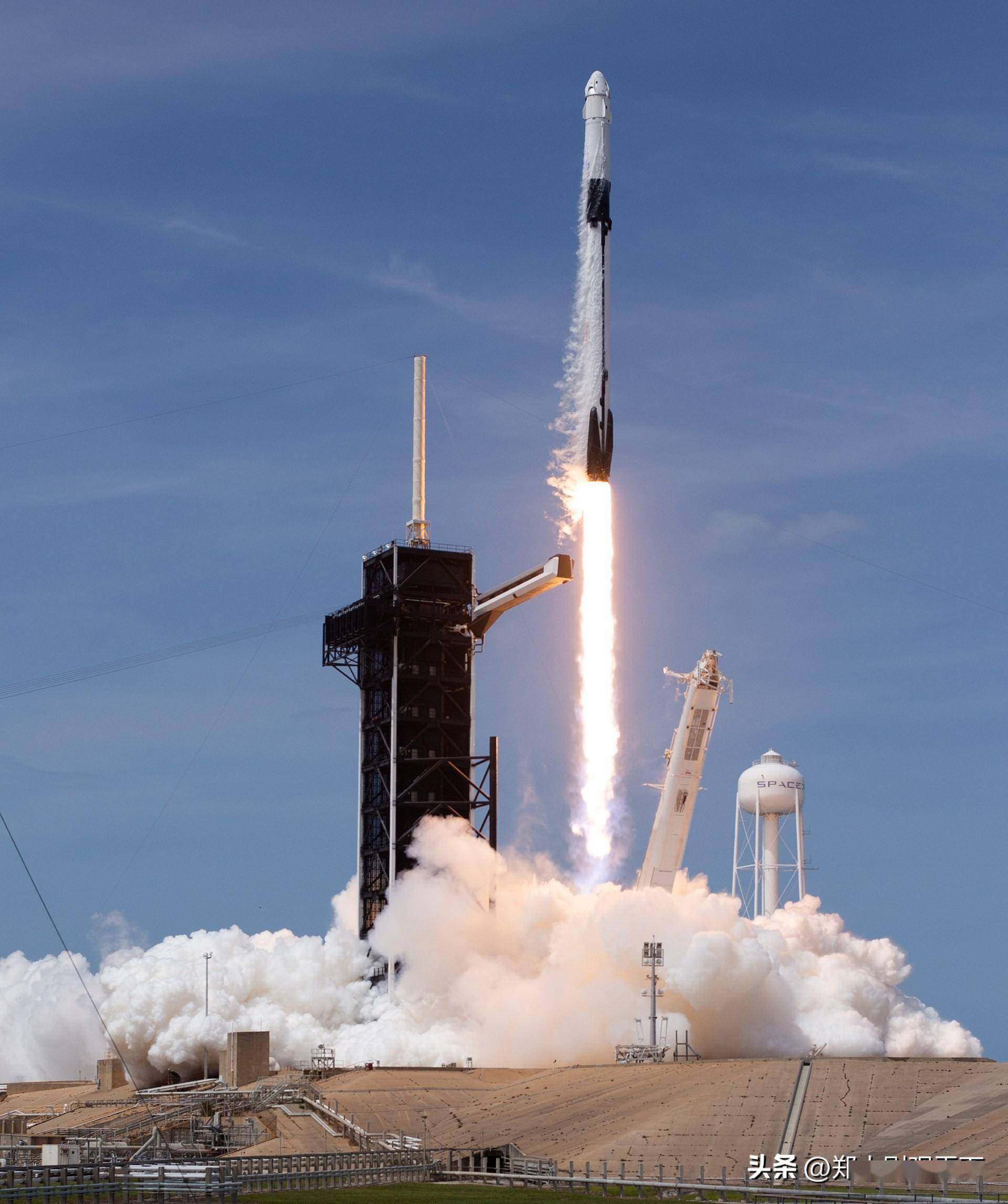 突发:日本h-3火箭首飞失败,比不了中国长五,未来只能依附美国_发射台