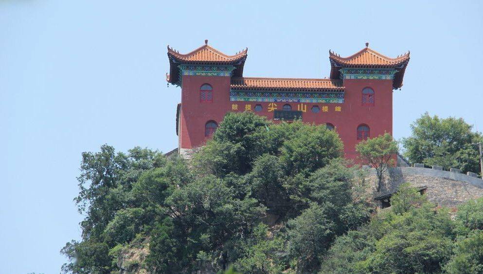 一年一度的小尖山的传统庙会就要来了,届时我县和周