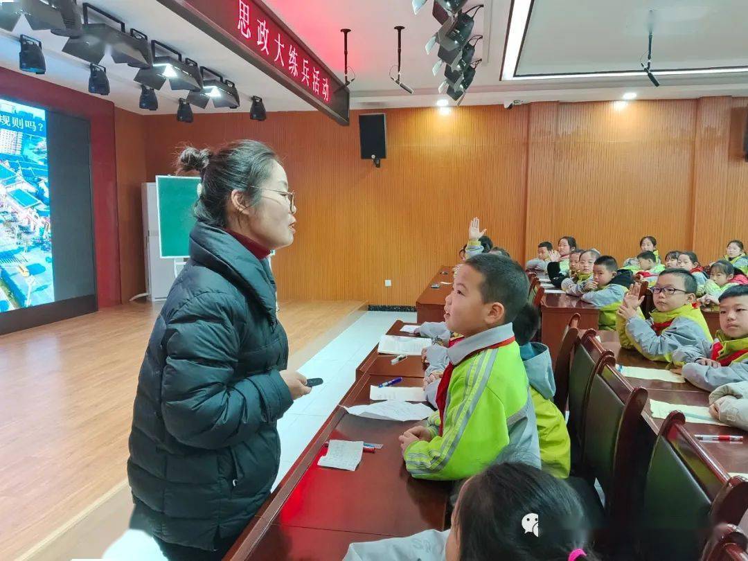 活动教案范文教师学生怎么写_教案范文 教师活动 学生活动_教案学生活动教师活动