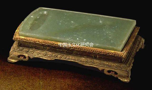 『出土系列』明代山东邹县鲁荒王朱檀墓出土玉器_宝石_淤泥_中国