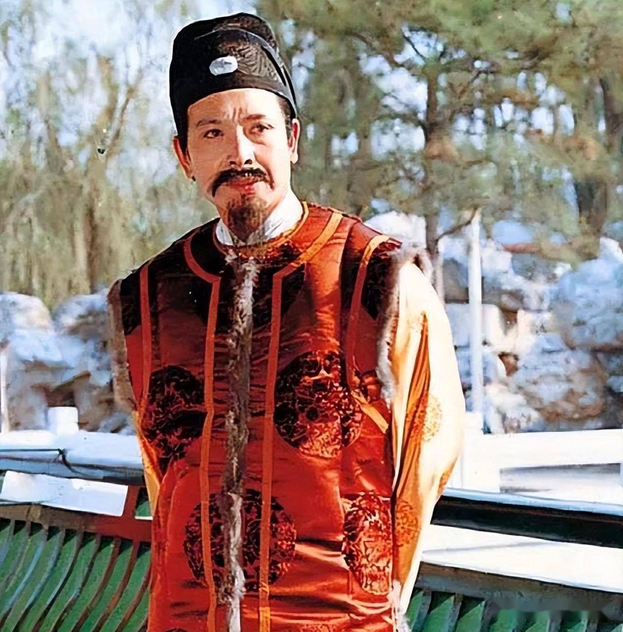 白话红楼|宁荣两府,人丁兴旺,但都是一代不如一代_儿子_贾政_宁国