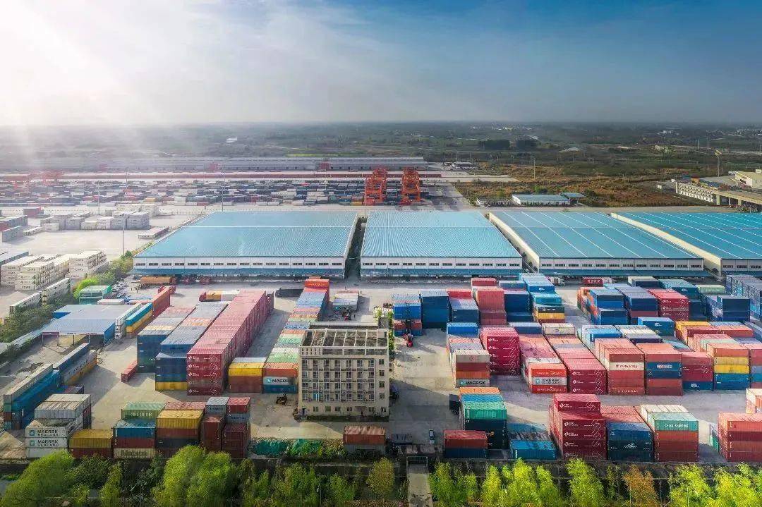 奋力建设社会主义现代化国际化成都北部中心_青白江区_项目