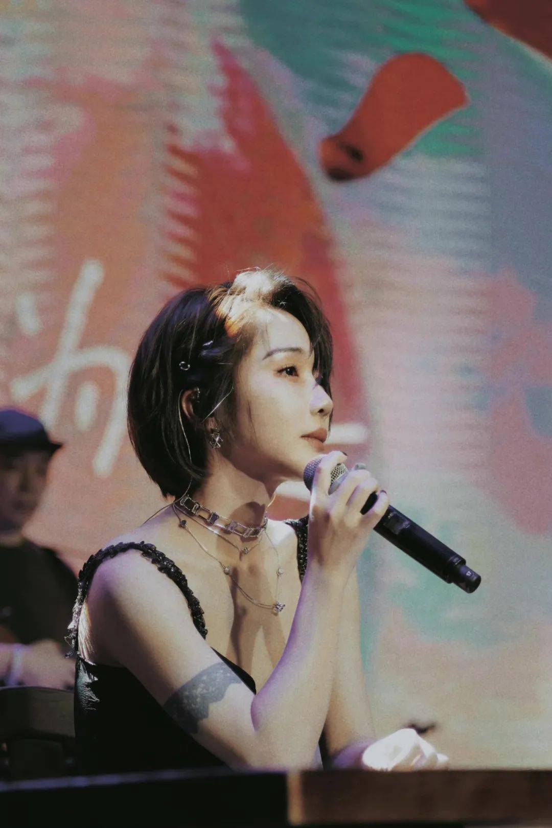 中岛美嘉的两份大礼,一份是人间一份叫值得_大崎娜娜_日本_舞台