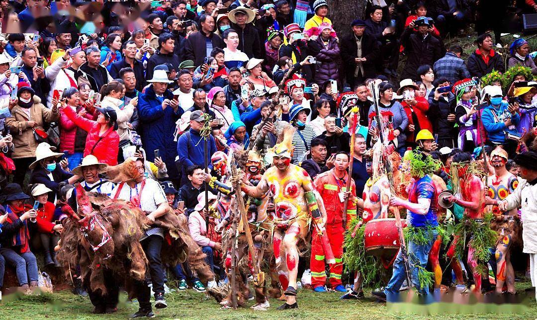 "东方狂欢节"云南彝族阿细人古老奇特的祭火节