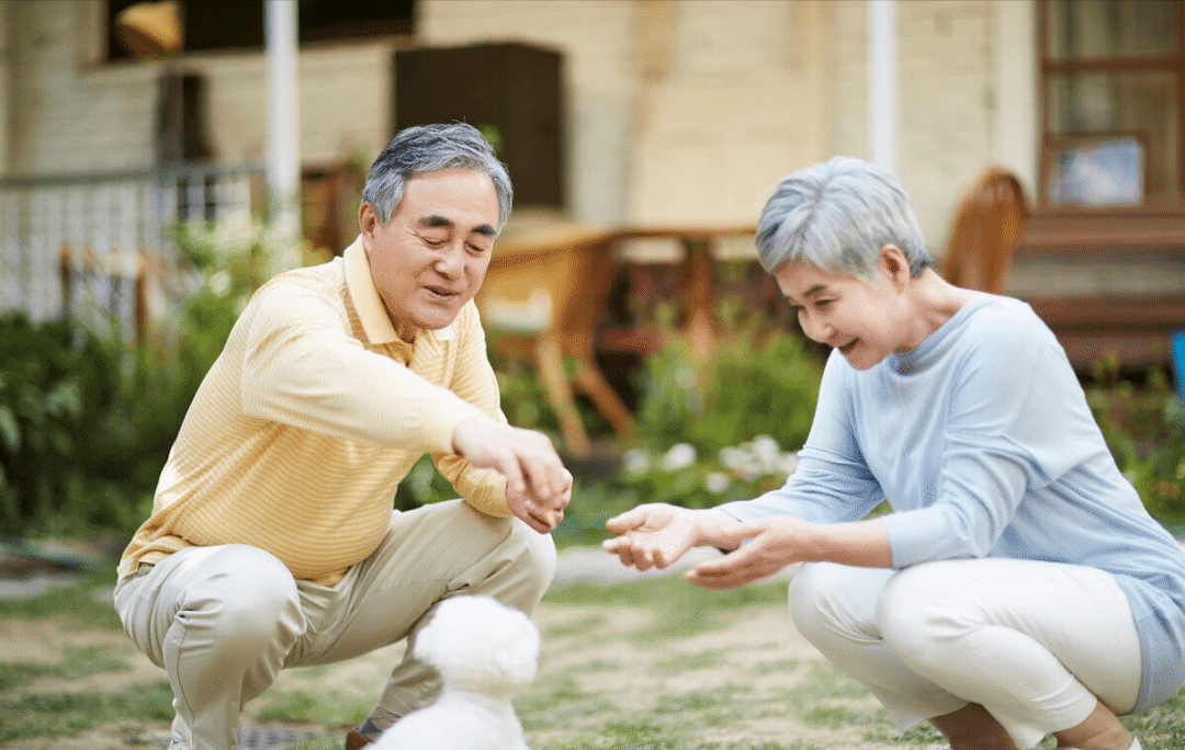 如何帮助长者选择合适的养老方式?_老人_老年_生活