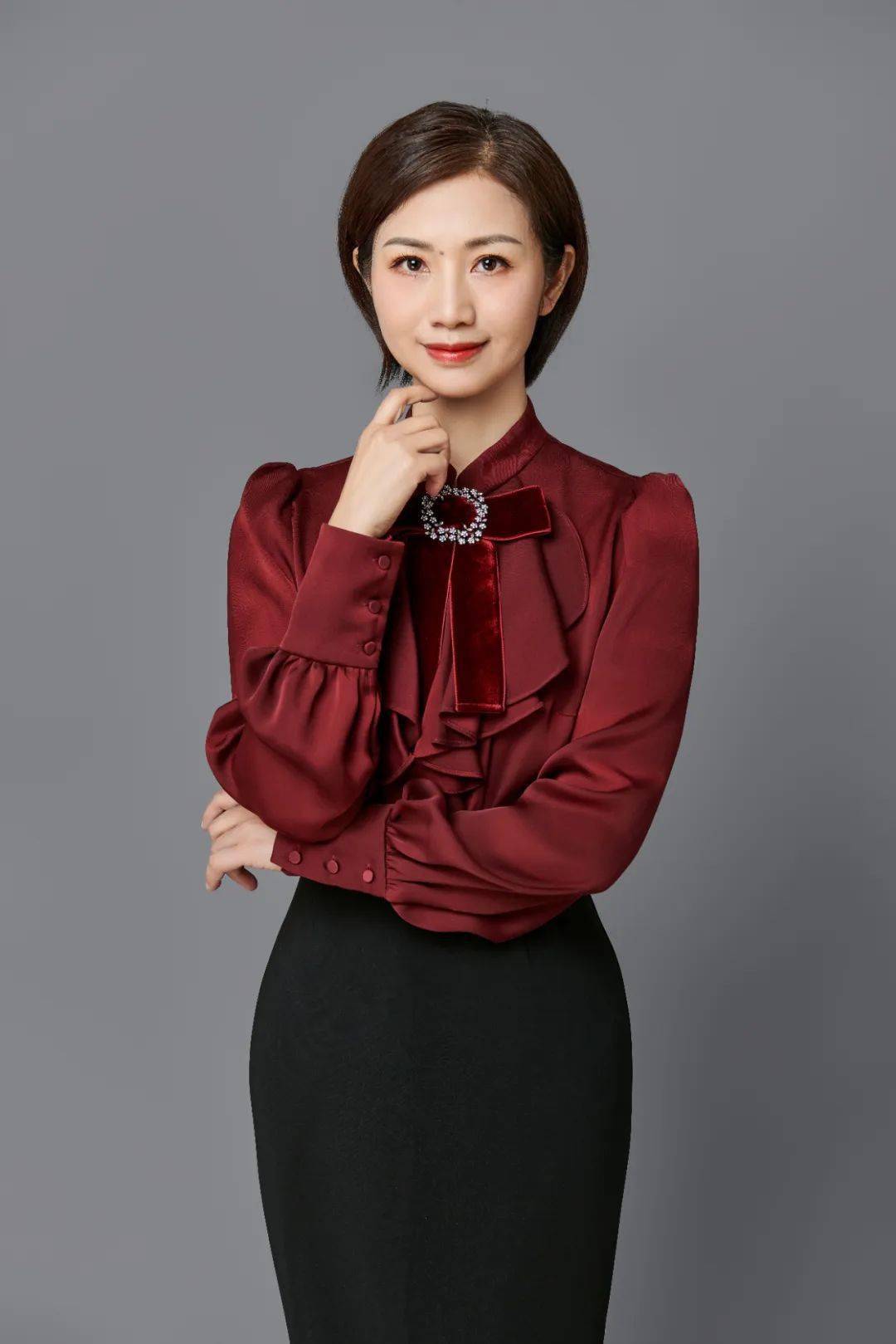 找到她,抢 5 折近视手术名额!_郑茜_服务_屈光