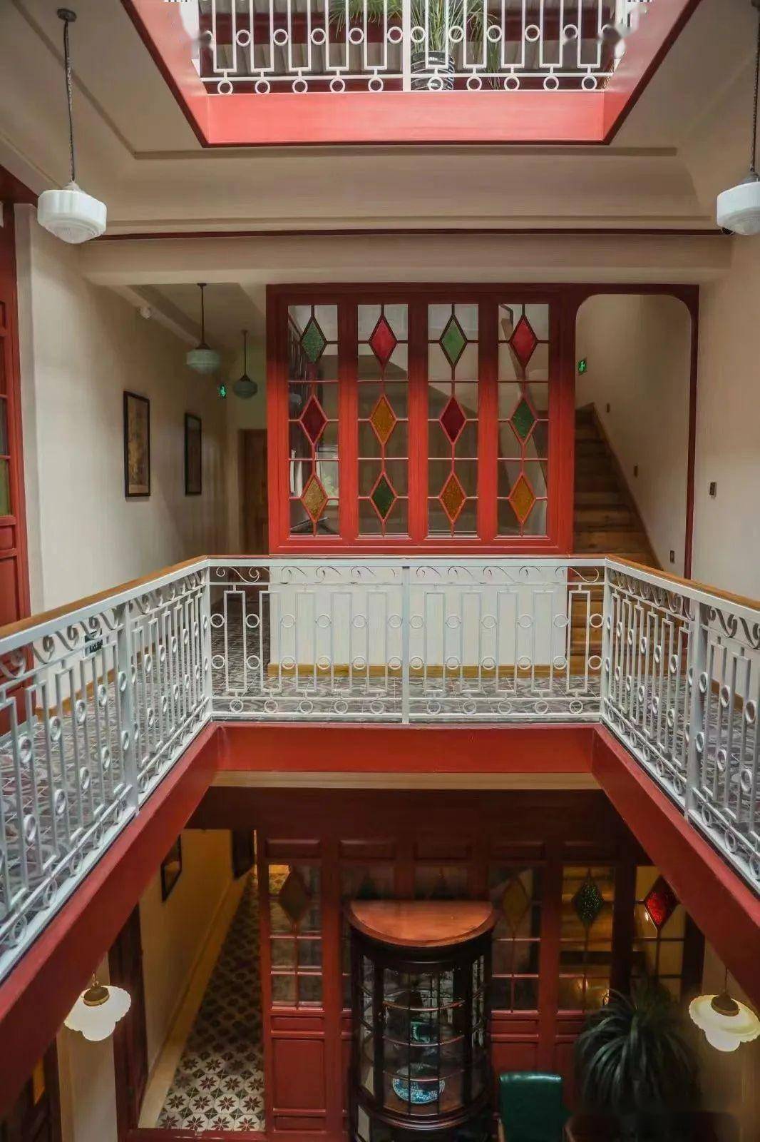 "泊隐"桃源徽州,邂逅"民国里"的旧时光_吴先生_夫妇_旗袍