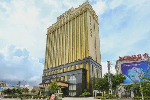 酒店大堂富丽堂皇,气派非凡建筑面积约30000平方米占地面积约2500平方
