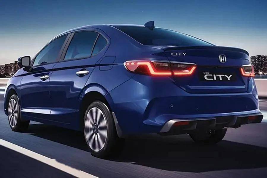 98万起售,本田city实车图曝光,配飞度内饰,油耗5升_搜狐汽车_搜狐网