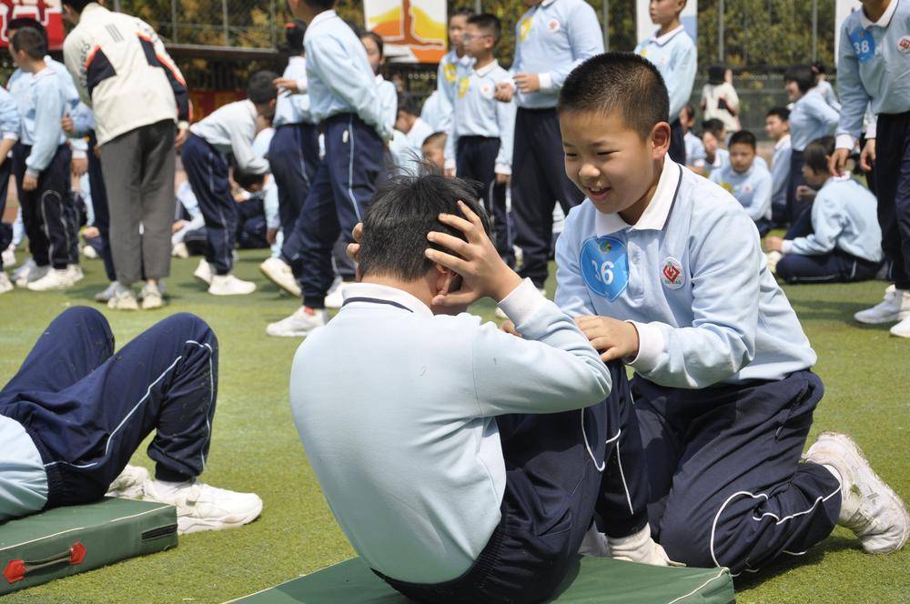 广州桂花岗小学图片