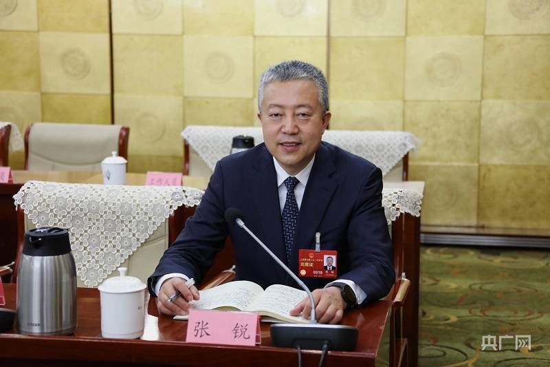 全国人大代表张锐:全力打造在全国有影响力的现代装备制造