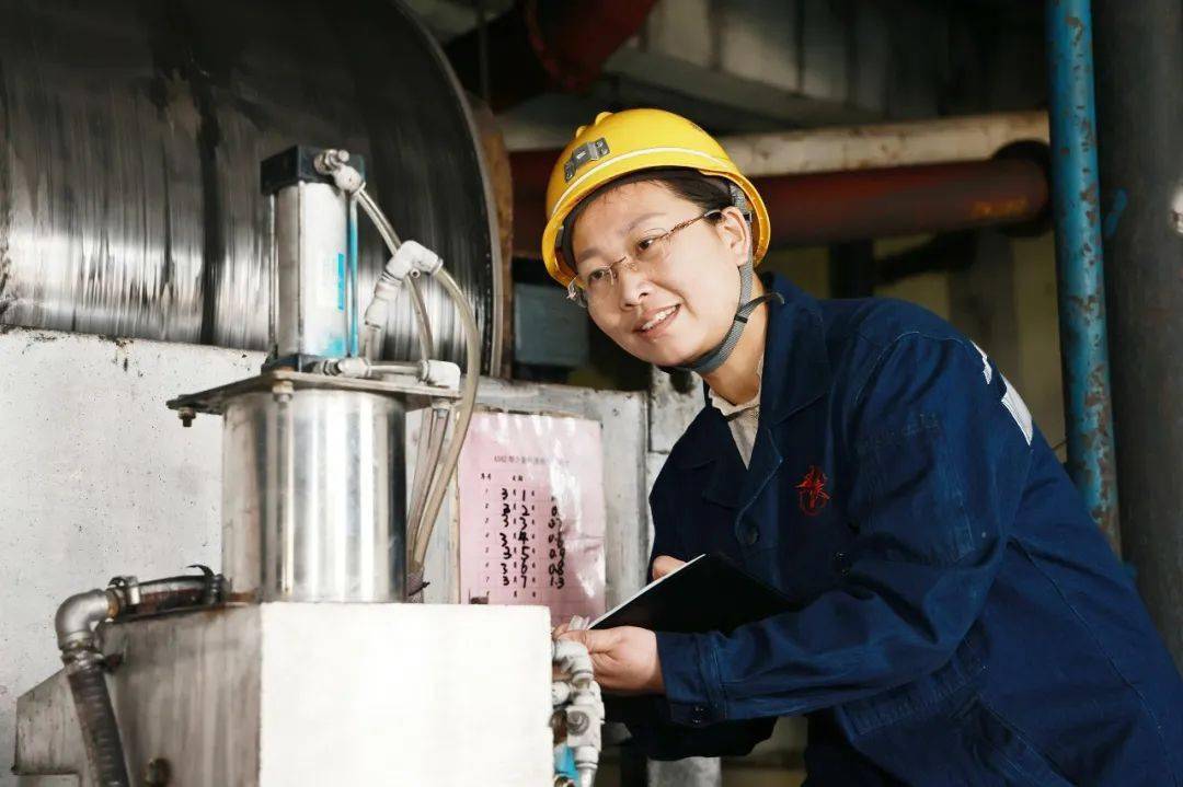 南屯煤矿选煤中心洗煤浮选班济二煤矿运转工区110kv变电所十佳女职工