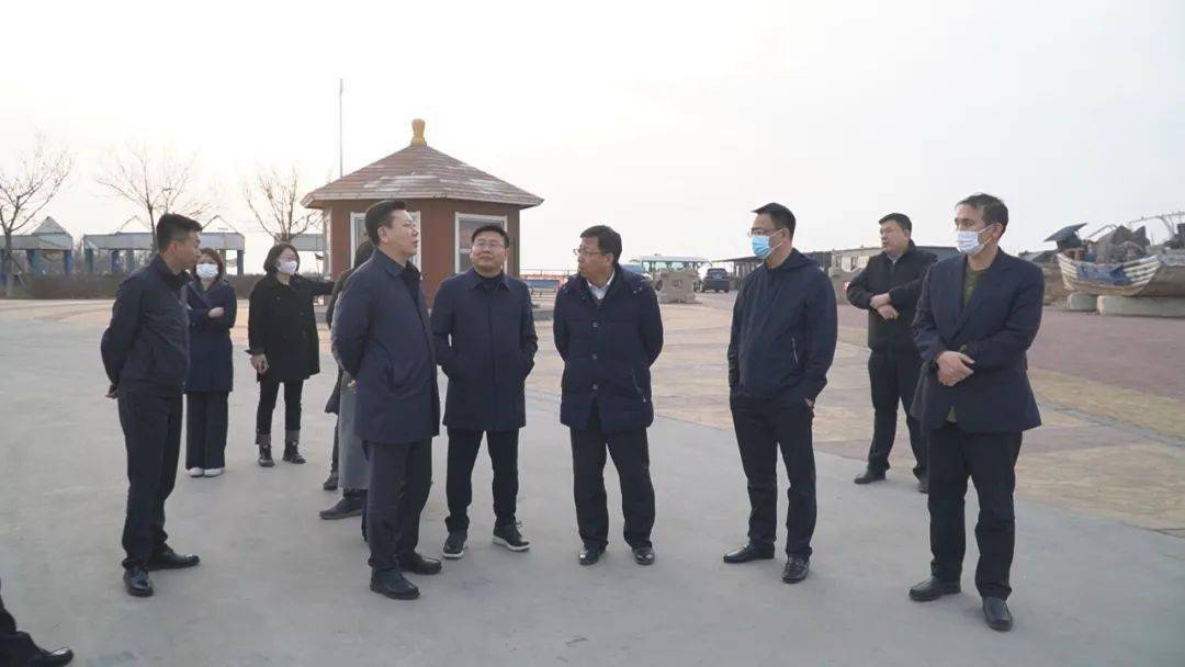 京能置业股份有限公司总经理王怀龙来区考察