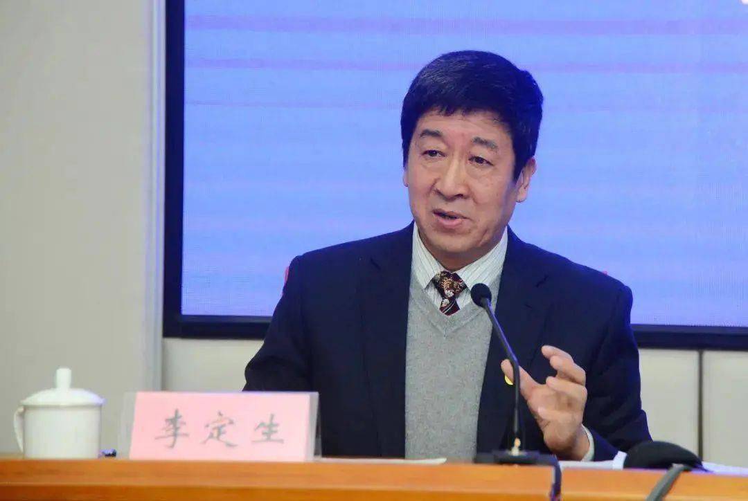 山西一位干部被双开:在绿化工程谋取私利,差一个月退休_太原市_李定