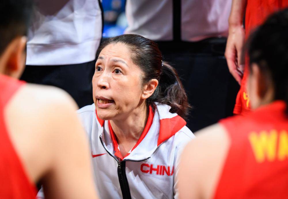 恭喜！女篮球员李梦登岸WNBA，与詹姆斯同属一家经纪公司