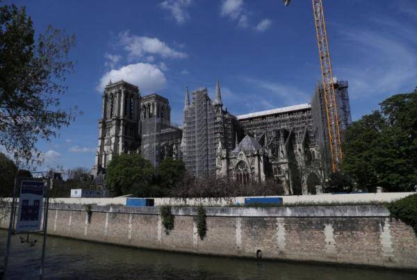“巴黎”大火“揭秘”巴黎圣母院“创新建筑法”