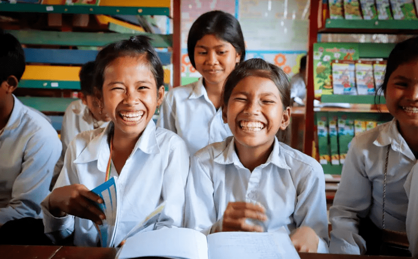 柬埔寨学生要放近一个月的假,只为东运会!_教育_运动会_进行