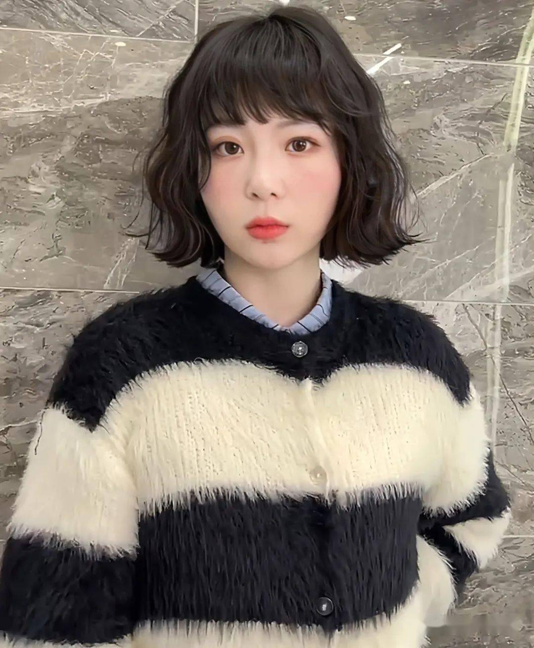 "短发烫个卷"2023超显气质超流行,这么好看你还不烫?_发型_中国_形象