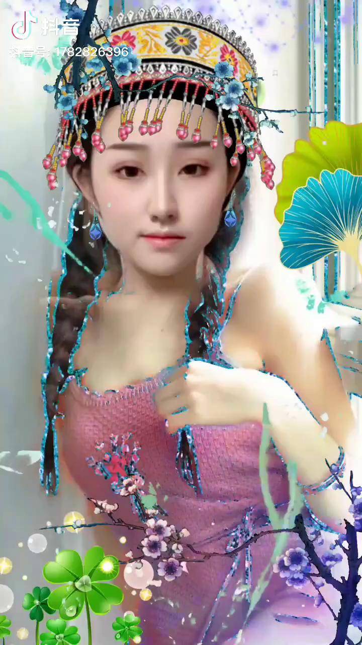 这个特效谁用谁美 剪映导入一张照片调整位置换脸秀出你的民族范儿