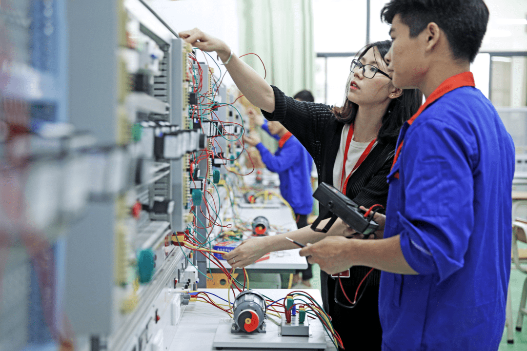 单招/对口 | 印象南职 · 智能制造学院:智能技术 创造未来_专业_广西