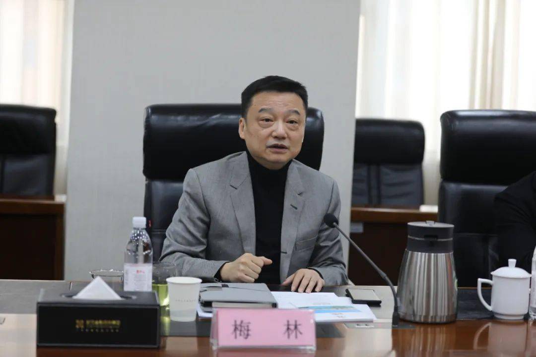 裴永波赴武汉金融控股集团对接洽谈合作事宜