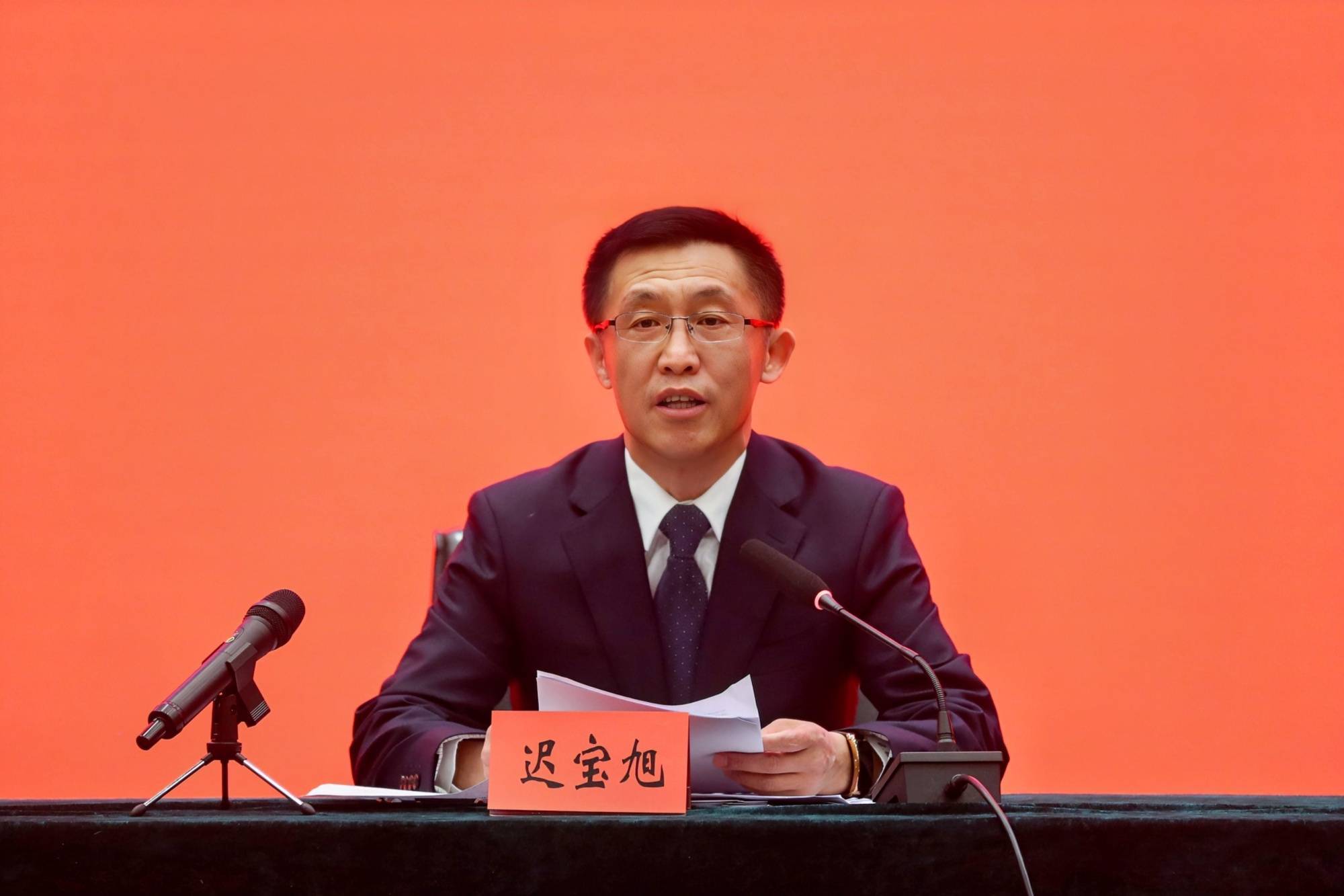 黑龙江省委宣传部副部长,省文明办副主任迟宝旭介绍相关情况(央广网发