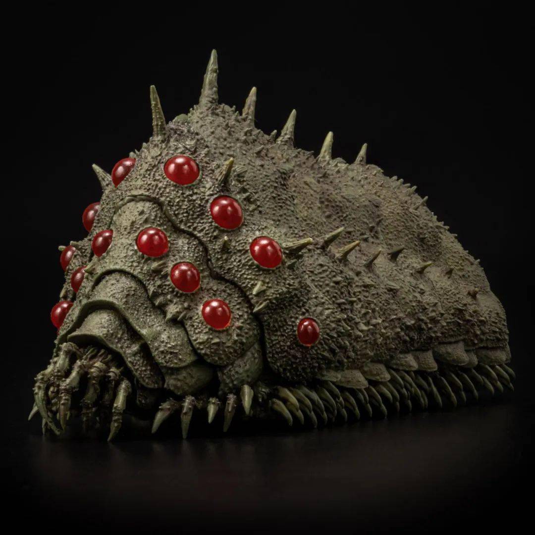 下数量众多的脚,都还原了电影版本~并且大小王虫手办都是迷版可动的