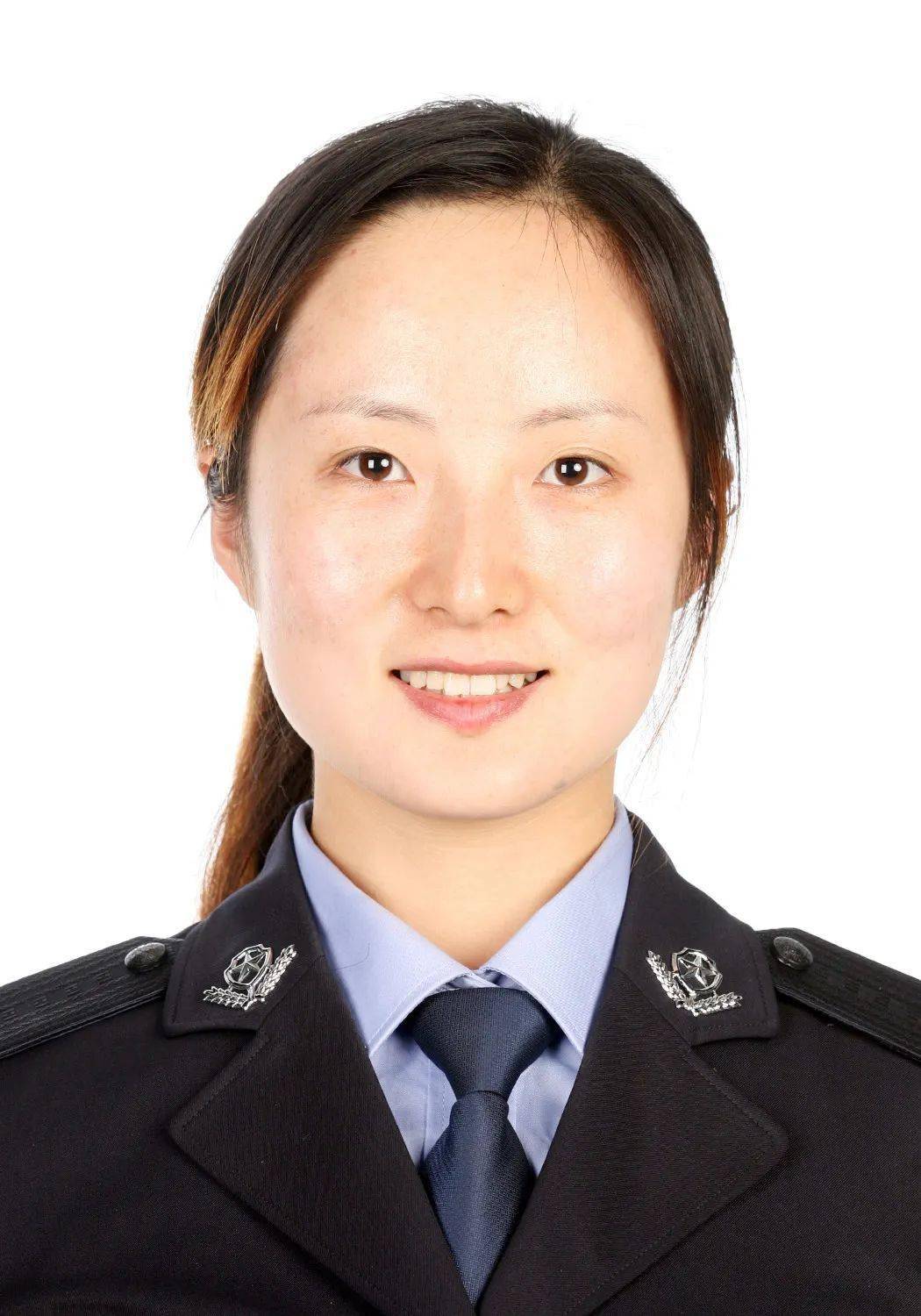 候选人事迹点赞编号3号刑侦总队七支队九中队中队长 王璐她是全国首个