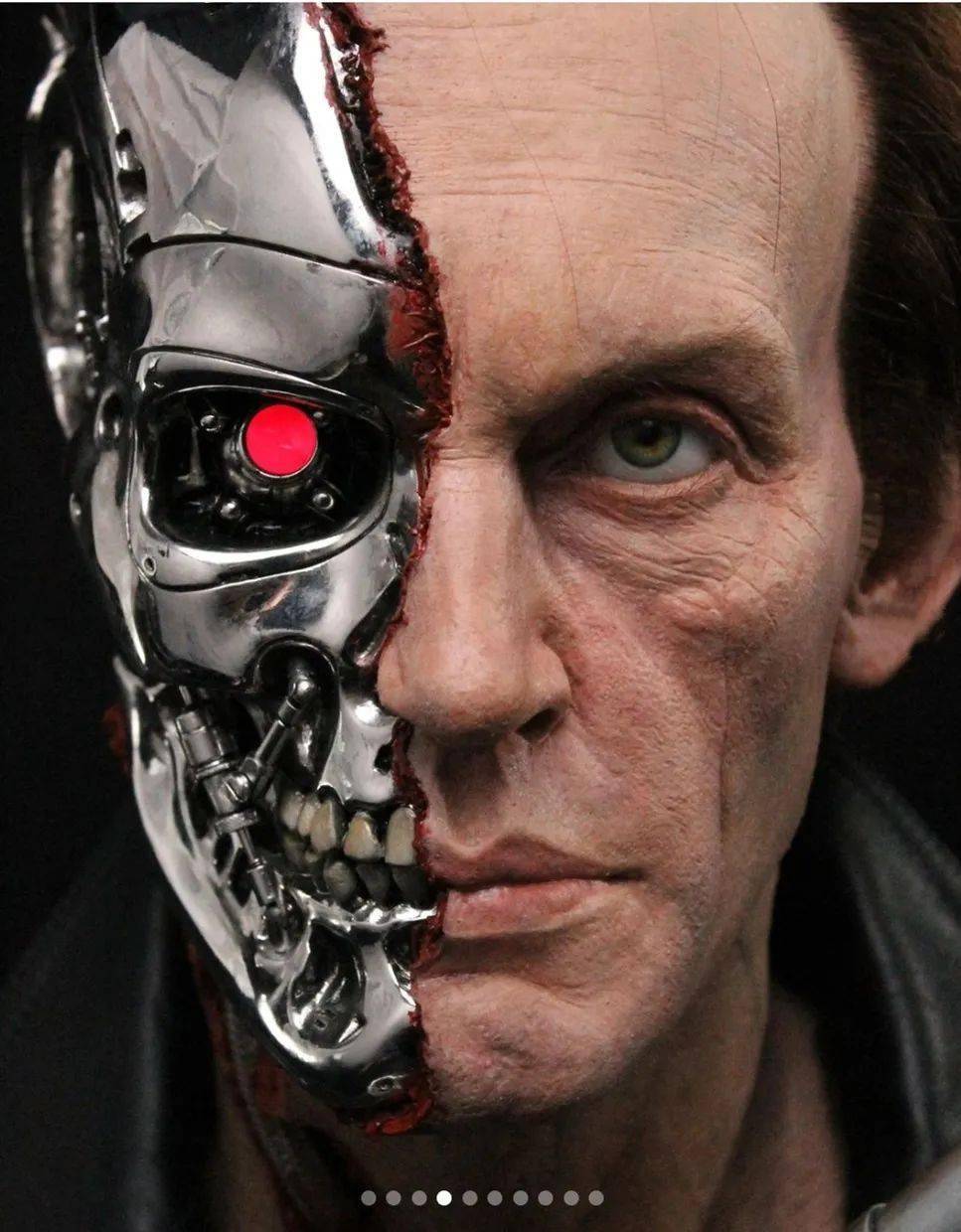 但是后来改成了施瓦辛格,而兰斯·亨利克森则饰演了其中的警探hal