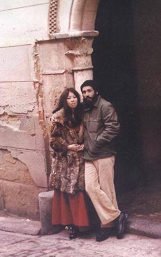 三毛:1次求婚被拒,2任丈夫死亡,3个想嫁的男人,4次自杀_荷西_社会