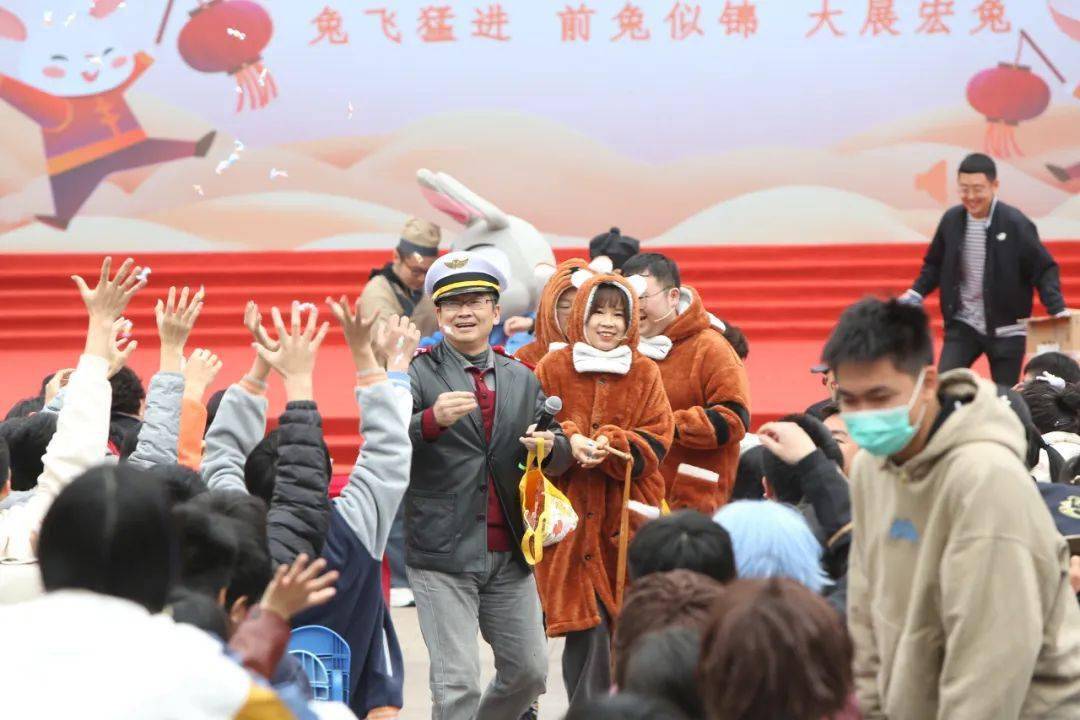 青春共狂欢,一起向未来——七宝中学第十六届狂欢节圆满举行