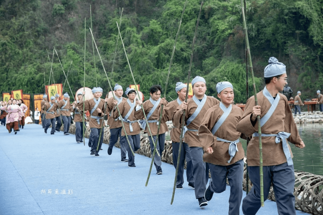 上善若水·天府粮仓 | 2023都江堰放水节浩大启幕！看，春水奔涌，浸润天府，仓满粮安！