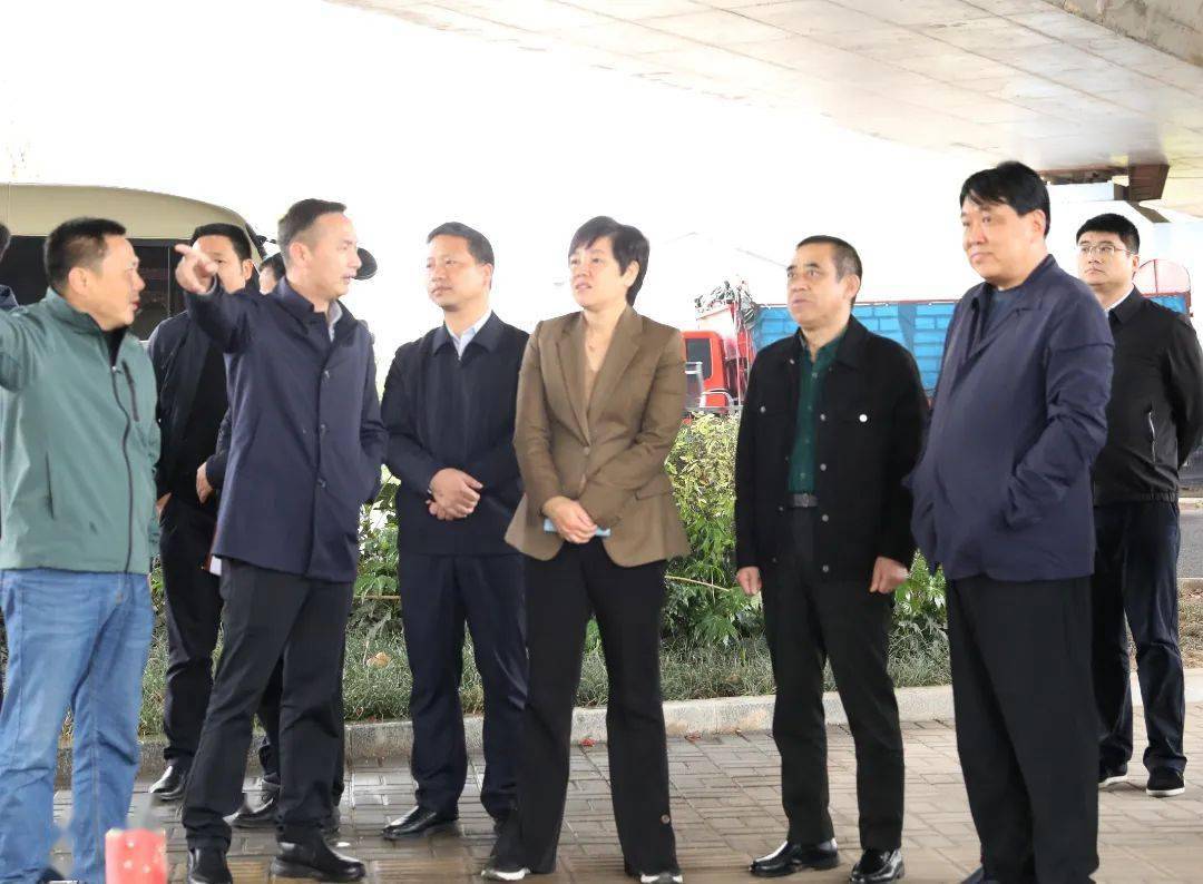 4月4日,区委书记雷欣调研2023岳阳马拉松赛事筹备工作,她强调,要精心