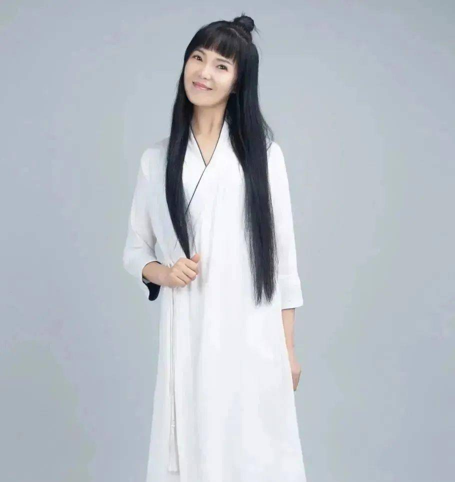 周晓湖南卫视御用瑜伽导师全国十佳瑜伽教练古法经络瑜伽-创始人持续