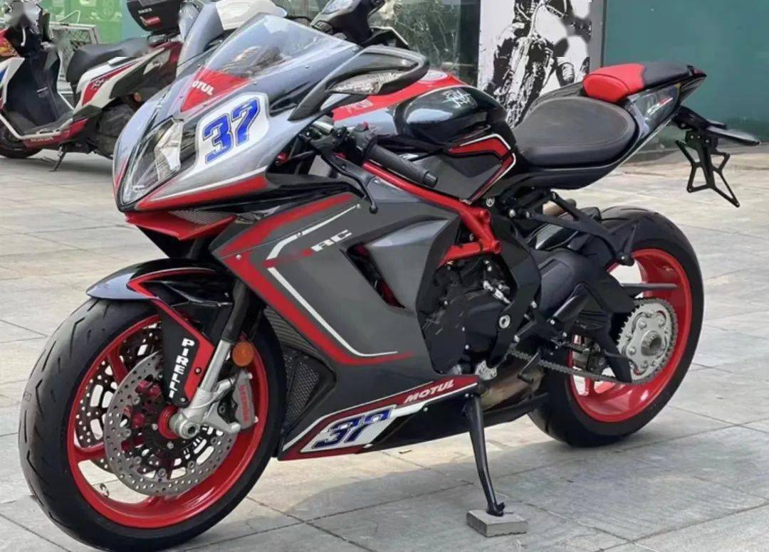 转让| 2022年上牌全新车奥古斯塔f3rc_搜狐汽车_搜狐网