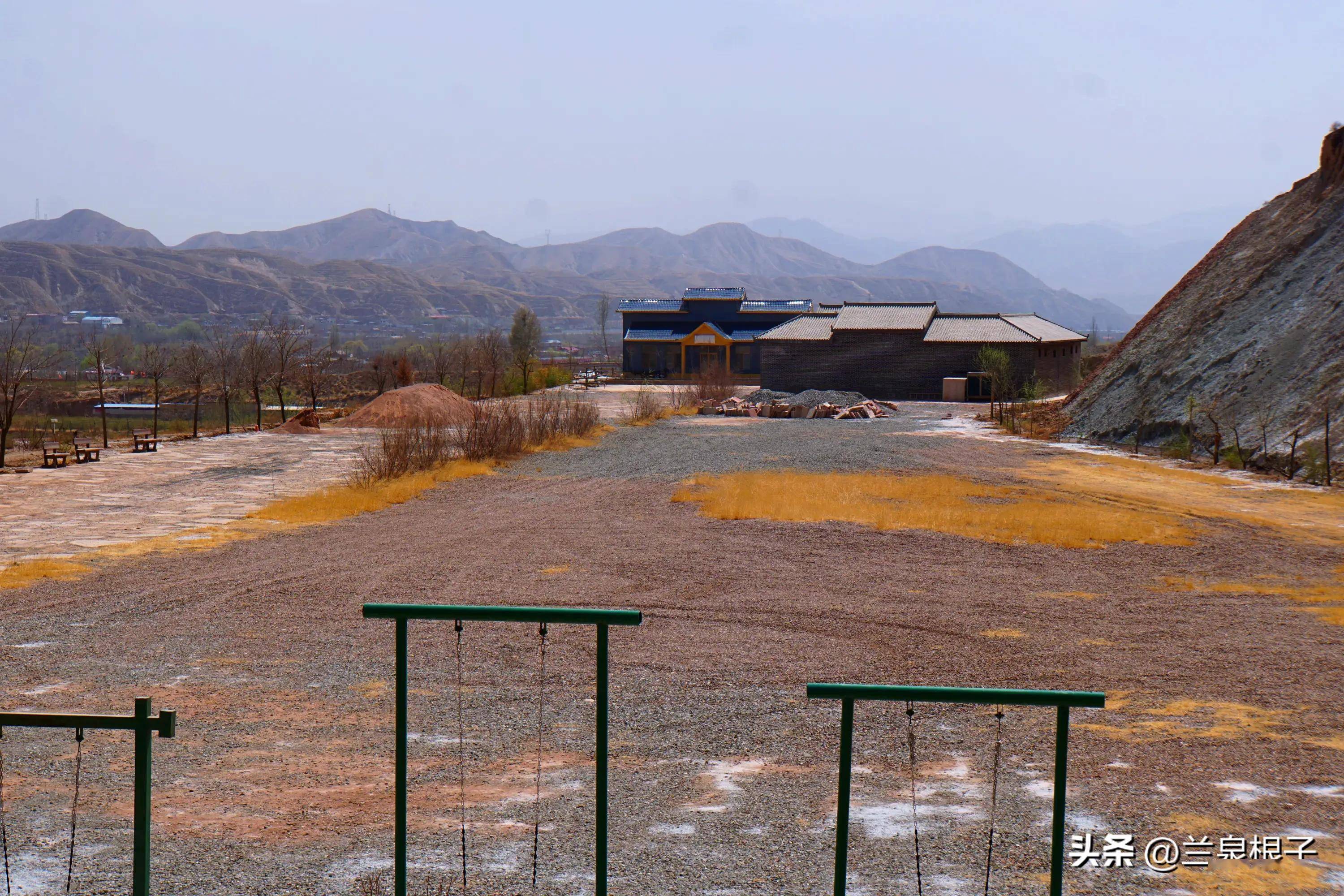 兰州名胜猪驮山风景区_冲击_山色_视觉