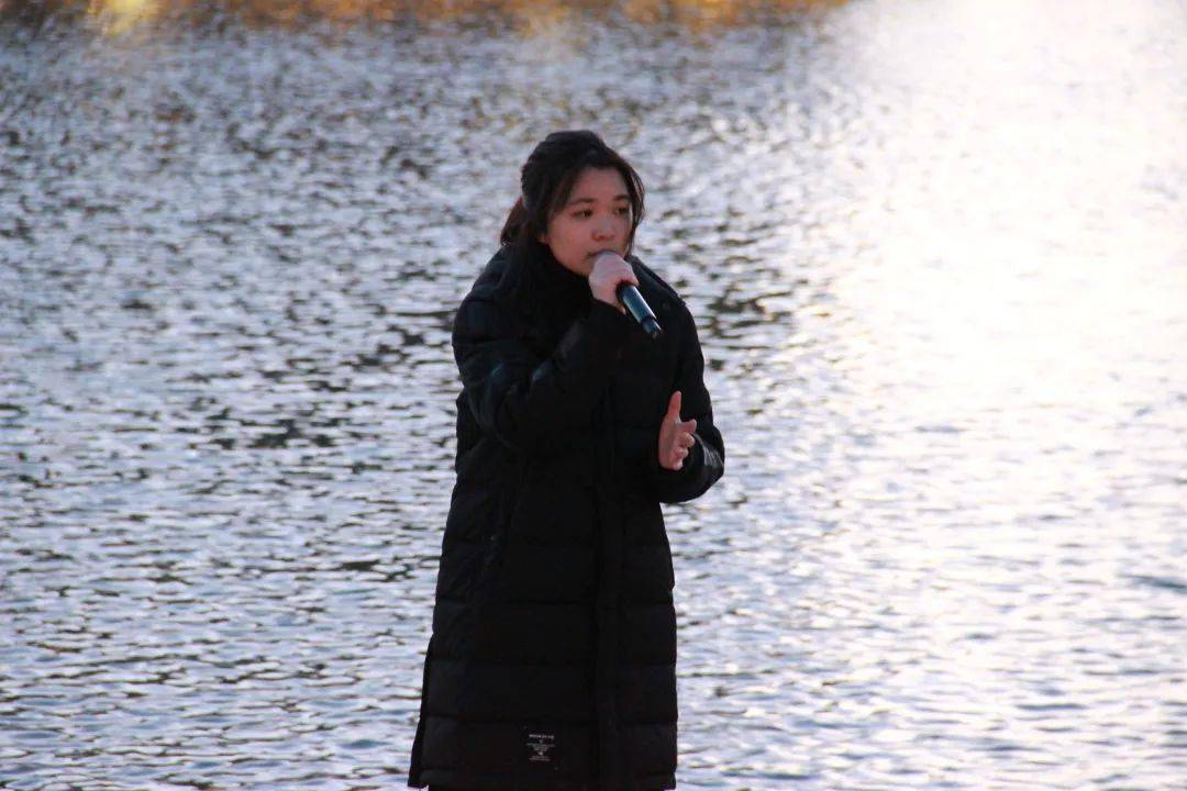 歌手以姓氏笔划排序)歌声嘹亮热爱回响让我们一起相约"五四"决赛探寻