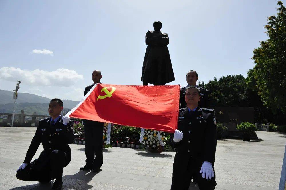 重庆渝都监狱监狱长图片