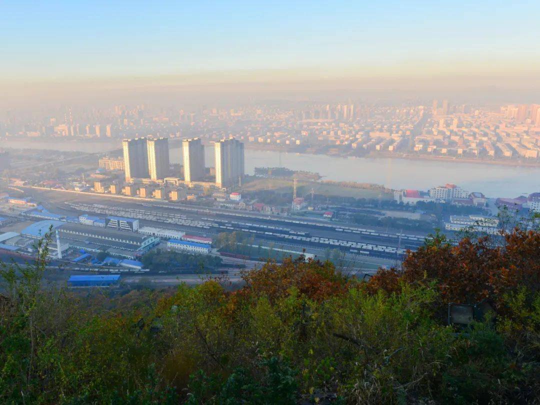 吉林市新八景 —— 龙山观城丨龙潭山访古问道_松花江畔_旅游_山水