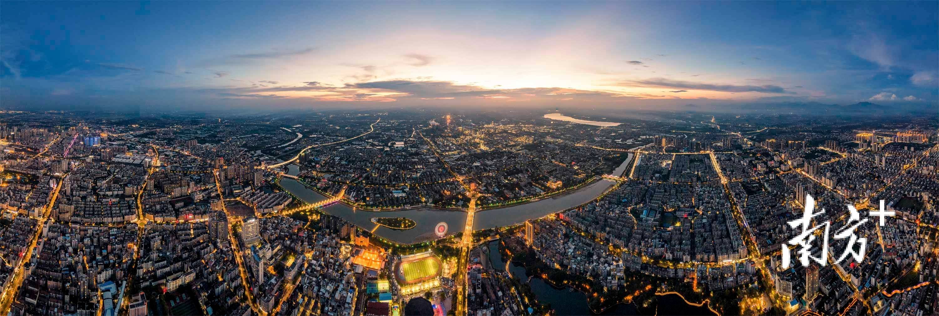 擅长城市与自然风光,纪实类摄影,专注于记录家乡茂名在城市与自然的
