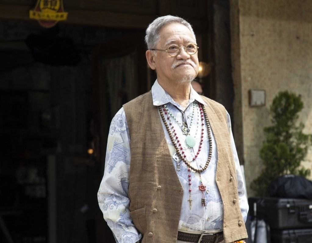 香港著名演员吴耀汉逝世 终年83岁_赏识_电影_英国