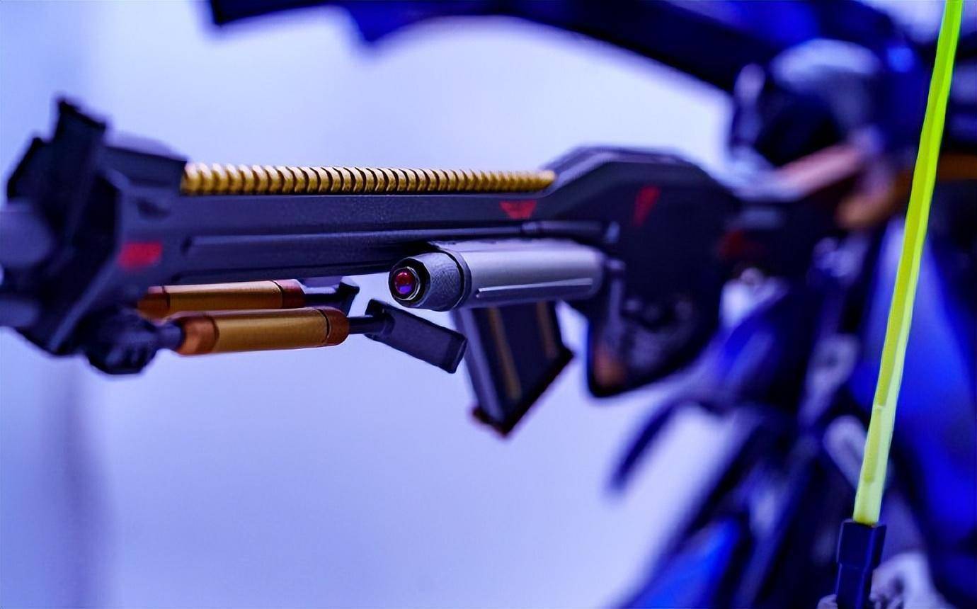 不对称涂装,机动战士高达夜莺模型_进行_改造_处理