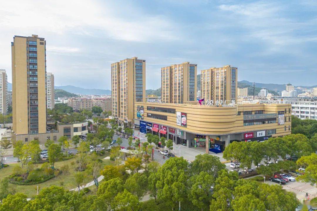 中国文联摄影艺术中心主办,温岭市泽国镇人民政府,中摄协国际文化传媒