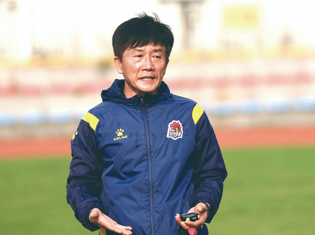 中乙联赛29日开赛 泉州亚新队晋江厉兵秣马_进行_黄勇_球员