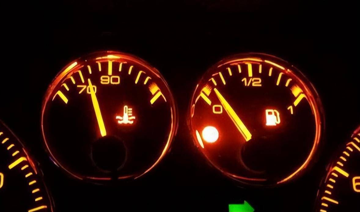 车配宝:加油站这些"猫腻"你都听过嘛_搜狐汽车_搜狐网