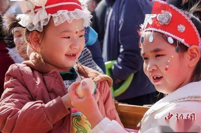 中国俄罗斯族迎巴斯克节 传承百年华俄后裔文化_民族乡_民众_节日