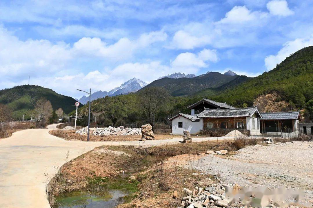 玉龍雪山下的一個避世山村——文海村_上村_福國寺_地方