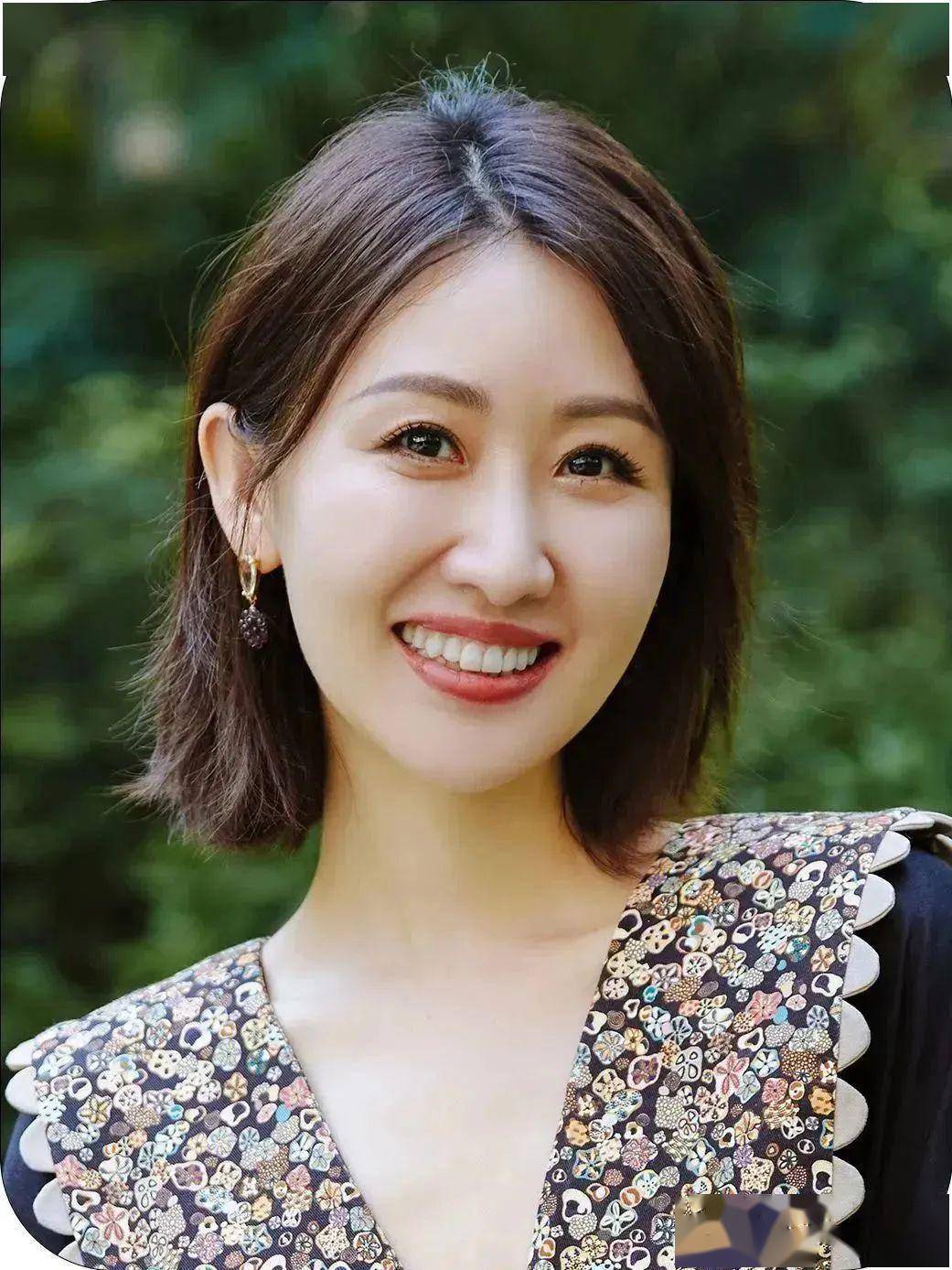 黎贝卡mc萱萱rubylimk凉凉潘白雪ruby幼熙深夜徐老师于雯即日起,我们