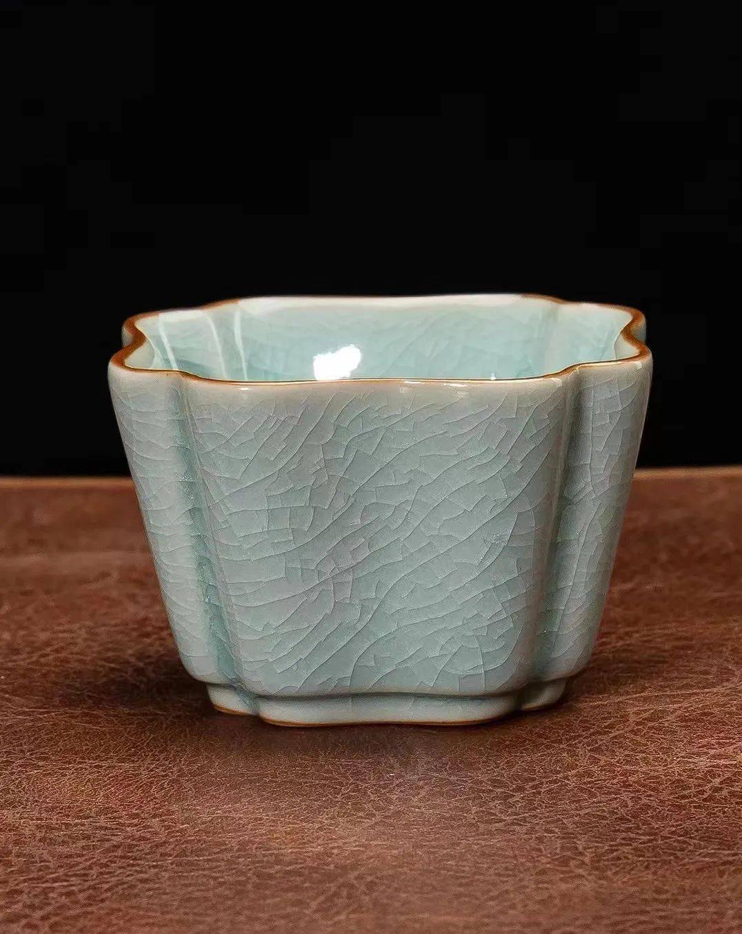 赔了300万,连砸4年,他将中国色融入汝瓷,美到词穷,价格竟低至68元!