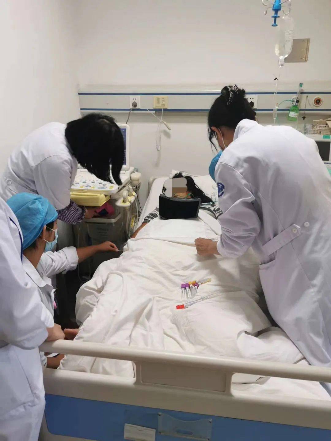 包含昆明市第一人民医院代挂专家号，预约成功再收费的词条